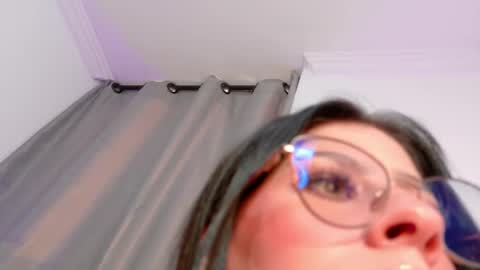 Snapshot of dashab_ chatting on 05/09/26, 10:15 Maliah online show from 05/09/26, 10:15