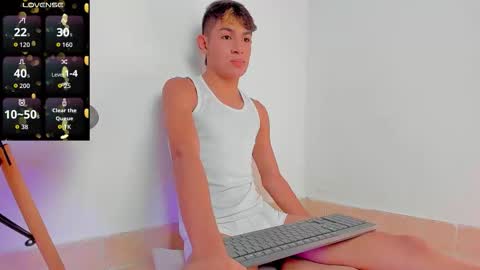 angel online show from 10/05/25, 12:20