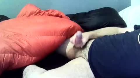 dave19704321 online show from 12/22/25, 04:31