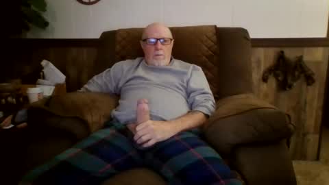 dave571960 online show from 10/19/25, 10:49