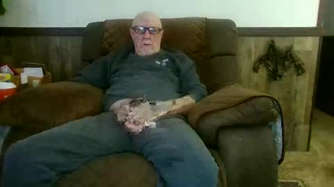 dave571960 online show from 04/11/26, 10:52