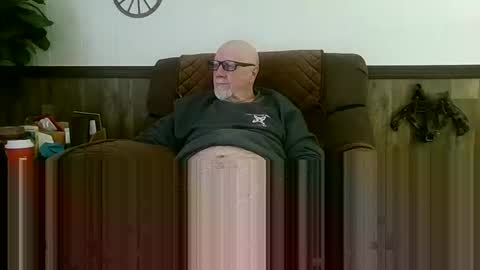 dave571960 online show from 04/15/26, 11:28