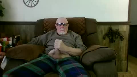 Snapshot of dave571960 chatting on 05/31/26, 10:55 dave571960 online show from 05/31/26, 10:55