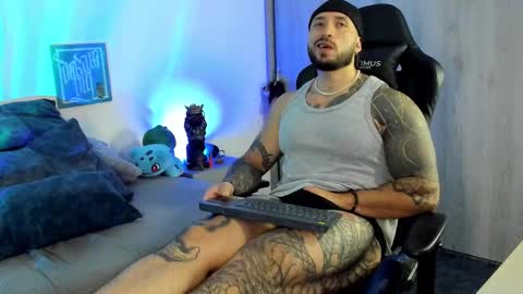 DAVE MAX online show from 11/22/25, 02:43