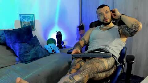 DAVE MAX online show from 11/24/25, 10:26