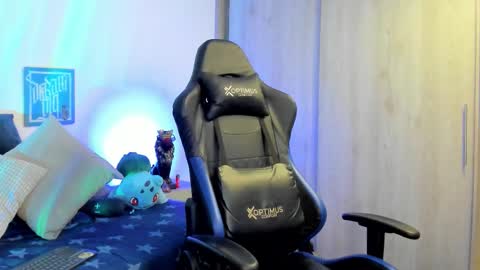 DAVE MAX online show from 03/03/26, 03:18