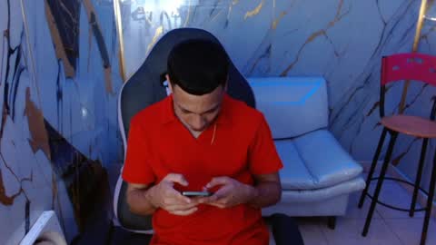 Snapshot of dave_skinnycum420 chatting on 04/05/26, 01:08 dave online show from 04/05/26, 01:08