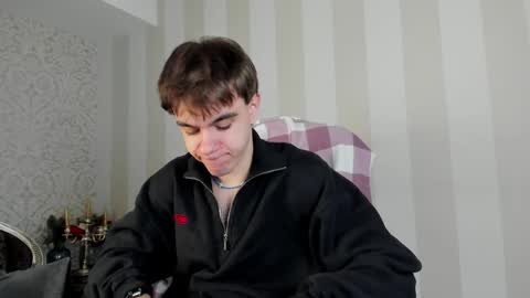 Snapshot of davebevy chatting on 04/12/26, 05:12 Dave online show from 04/12/26, 05:12
