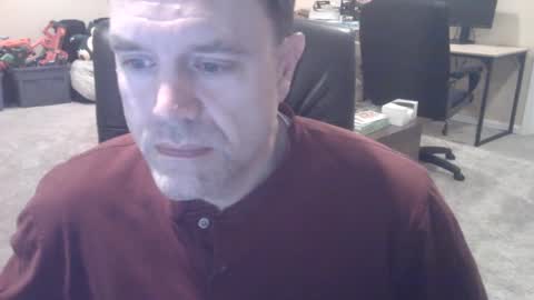Snapshot of daved14u chatting on 12/16/24, 06:53 daved14u online show from 12/16/24, 06:53