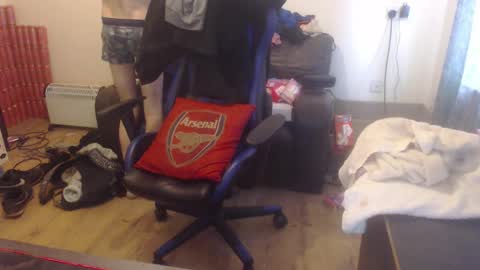 dave online show from 03/06/25, 03:45