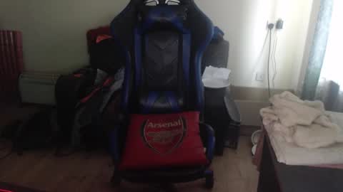 dave online show from 09/10/25, 11:43