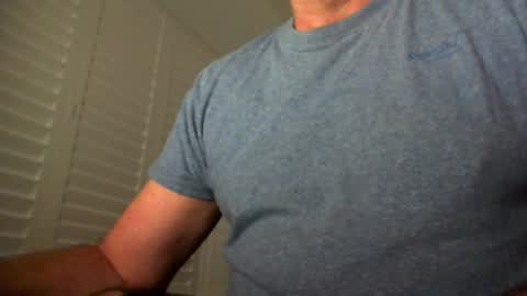 davesu12345 online show from 12/17/25, 07:36