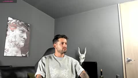 Snapshot of davevilboy chatting on 01/14/25, 09:24 Daves online show from 01/14/25, 09:24