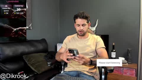 Snapshot of davevilboy chatting on 01/23/25, 12:19 Daves online show from 01/23/25, 12:19