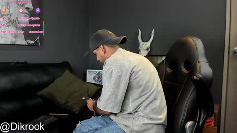 Snapshot of davevilboy chatting on 02/03/25, 12:14 Daves online show from 02/03/25, 12:14