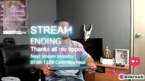 Snapshot of davevilboy chatting on 02/10/25, 12:08 Daves online show from 02/10/25, 12:08