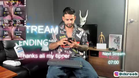 Snapshot of davevilboy chatting on 02/11/25, 12:16 Daves online show from 02/11/25, 12:16