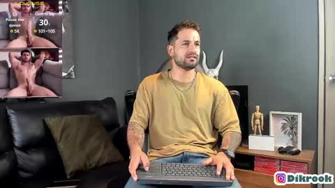 Snapshot of davevilboy chatting on 02/17/25, 12:05 Daves online show from 02/17/25, 12:05