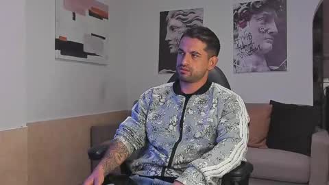 Snapshot of davevilboy chatting on 10/04/25, 02:04 Daves online show from 10/04/25, 02:04