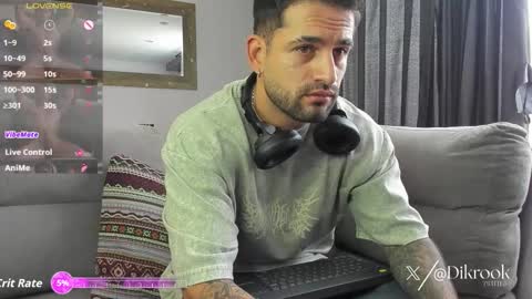 Snapshot of davevilboy chatting on 10/21/25, 12:50 Daves online show from 10/21/25, 12:50