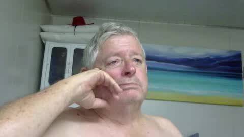 david290356 online show from 04/22/26, 11:34