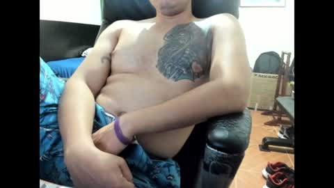 Snapshot of david_2789 chatting on 12/14/24, 12:11 David online show from 12/14/24, 12:11