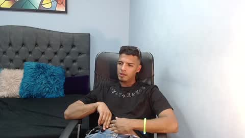 david_bandercock online show from 12/05/24, 01:25