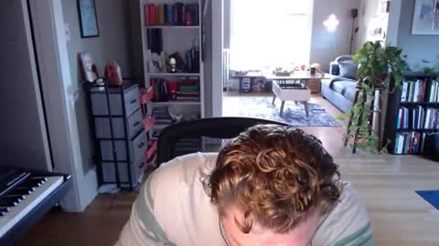 david_dixon2025 online show from 01/18/26, 08:23