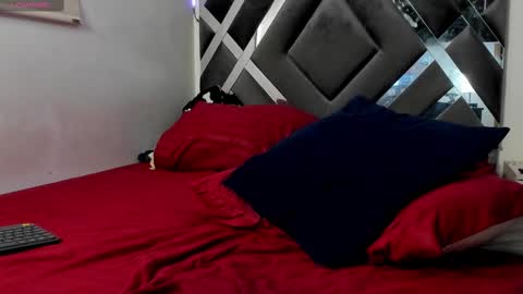 Twitter davidsanctum online show from 02/20/25, 04:36