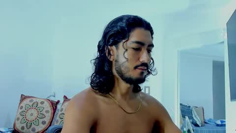 Hey im David that loves to explore and speak their fantasies. Very open talktative and nice. Feel free to chat with me online show from 11/15/25, 09:50