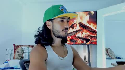 Hey im David that loves to explore and speak their fantasies. Very open talktative and nice. Feel free to chat with me online show from 01/10/26, 02:02