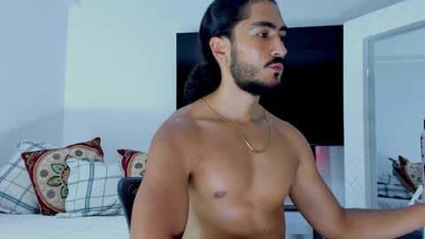 Hey im David that loves to explore and speak their fantasies. Very open talktative and nice. Feel free to chat with me online show from 02/03/26, 01:15