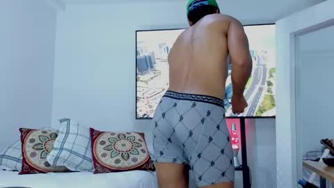 Hey im David that loves to explore and speak their fantasies. Very open talktative and nice. Feel free to chat with me online show from 02/06/26, 01:32