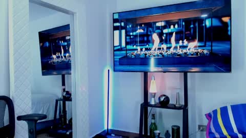 Snapshot of david_johnson372 chatting on 05/13/26, 10:56 Hey im David that loves to explore and speak their fantasies. Very open talktative and nice. Feel free to chat with me online show from 05/13/26, 10:56