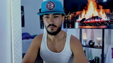 Snapshot of david_johnson372 chatting on 05/18/26, 12:29 Hey im David that loves to explore and speak their fantasies. Very open talktative and nice. Feel free to chat with me online show from 05/18/26, 12:29