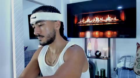 Snapshot of david_johnson372 chatting on 05/24/26, 01:10 Hey im David that loves to explore and speak their fantasies. Very open talktative and nice. Feel free to chat with me online show from 05/24/26, 01:10