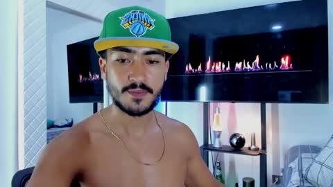 Snapshot of david_johnson372 chatting on 06/01/26, 12:56 Hey im David that loves to explore and speak their fantasies. Very open talktative and nice. Feel free to chat with me online show from 06/01/26, 12:56