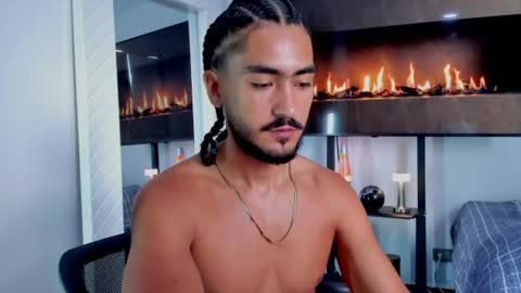 Snapshot of david_johnson372 chatting on 06/29/26, 12:16 Hey im David that loves to explore and speak their fantasies. Very open talktative and nice. Feel free to chat with me online show from 06/29/26, 12:16