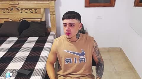 luis online show from 11/14/25, 09:41