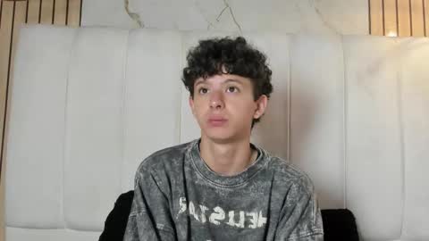 Snapshot of david_roy_ chatting on 02/19/26, 12:34 Roy online show from 02/19/26, 12:34