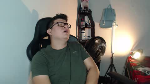 Snapshot of david_smit_ chatting on 02/19/26, 08:49 david smit online show from 02/19/26, 08:49