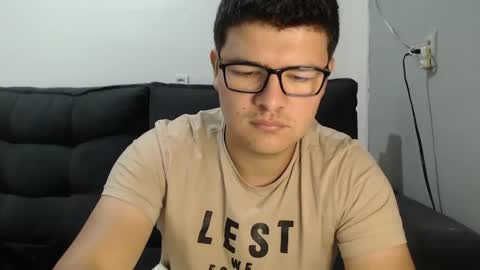 Snapshot of david_smit_ chatting on 05/11/26, 03:29 david smit online show from 05/11/26, 03:29