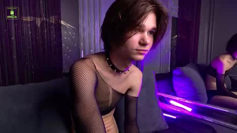 DAVID online show from 11/17/25, 02:01