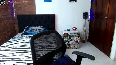   online show from 11/21/25, 06:39