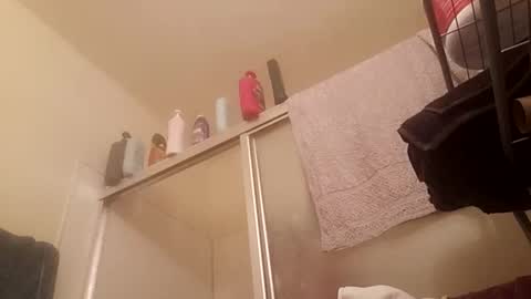 davidzhere222800 online show from 01/05/25, 08:32