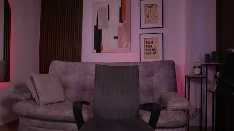 Davies brown    schedule 12pm to 5pm col time online show from 10/10/25, 09:03