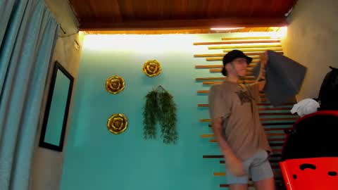 daviid_huge online show from 10/11/25, 01:42