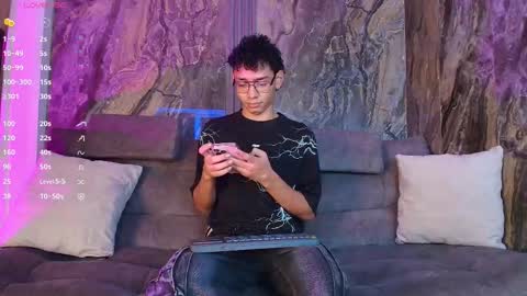 Snapshot of daviid_laid_ chatting on 02/25/26, 11:36 David online show from 02/25/26, 11:36