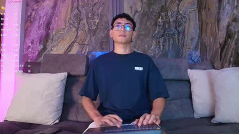 Snapshot of daviid_laid_ chatting on 03/03/26, 07:53 David online show from 03/03/26, 07:53