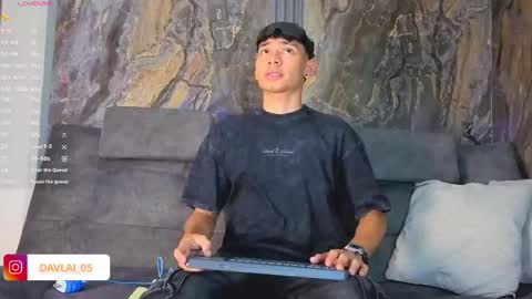 David online show from 04/18/26, 08:09